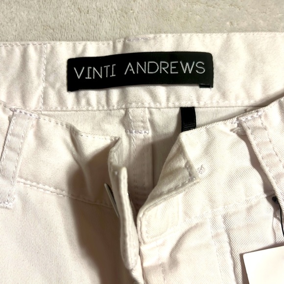 Vinti Andrews. White straight jeans with laces. Size 27, runs small. Buttons. - Picture 2 of 10